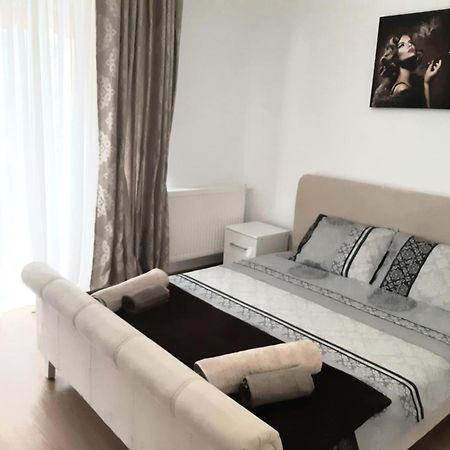 בראשוב Apartament Cusai מראה חיצוני תמונה